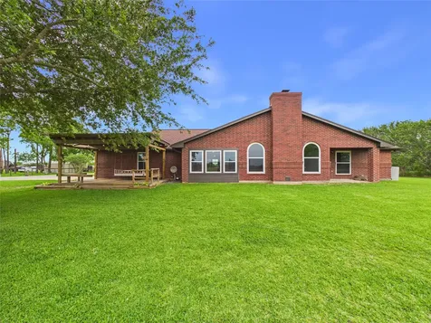 4610 Mustang Rd Road Alvin TX 77511