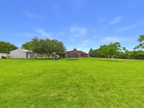 4610 Mustang Rd Road Alvin TX 77511