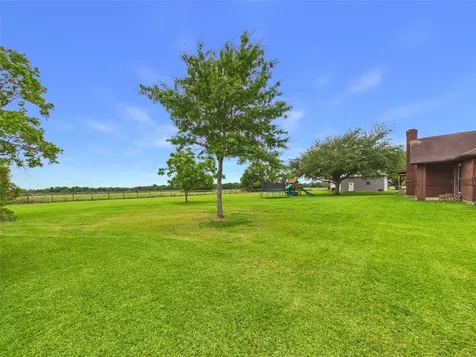 4610 Mustang Rd Road Alvin TX 77511