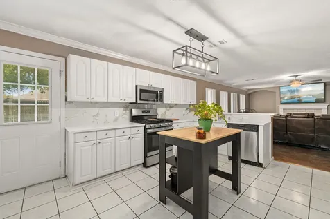 16818 Basewood Court Sugar Land TX 77498