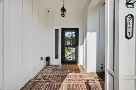 5121 Firnat Street Houston TX 77016