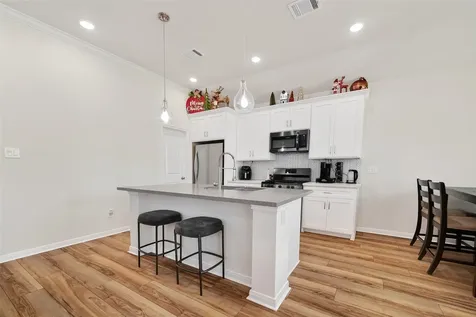 5121 Firnat Street Houston TX 77016
