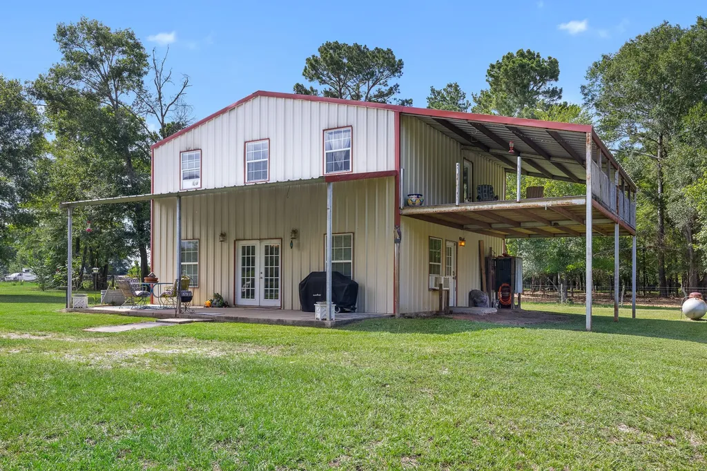 4942 Old Wagon Lane Richards TX 77873