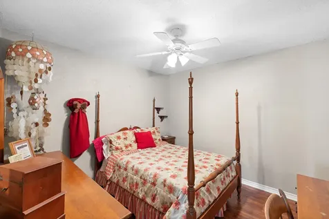 4942 Old Wagon Lane Richards TX 77873