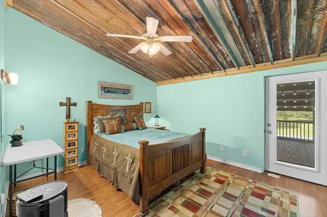 4942 Old Wagon Lane Richards TX 77873