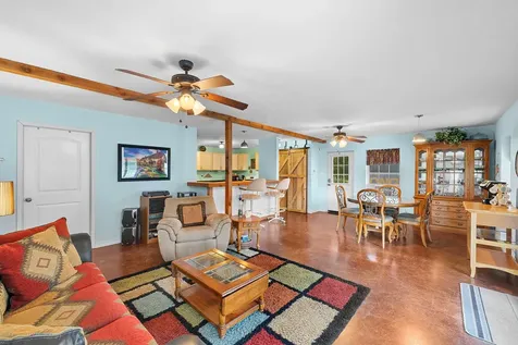 4942 Old Wagon Lane Richards TX 77873