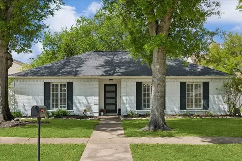 1734 Ashford Hollow Lane Houston TX 77077