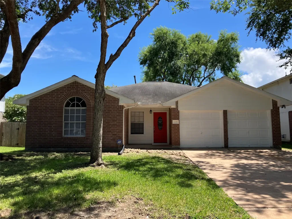 1827 Oak Ridge Drive Kemah TX 77565