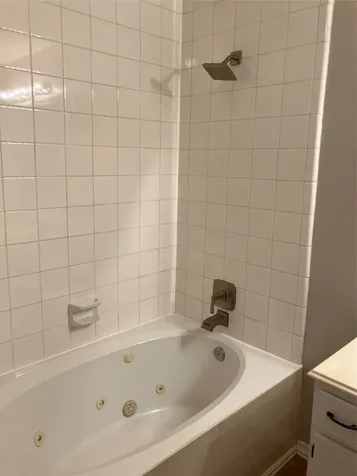 1827 Oak Ridge Drive Kemah TX 77565