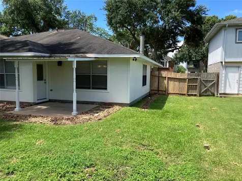 1827 Oak Ridge Drive Kemah TX 77565