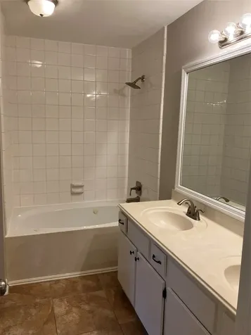 1827 Oak Ridge Drive Kemah TX 77565