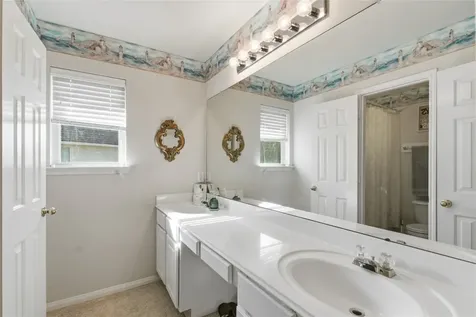 2135 Emerald Cove Drive League City TX 77573