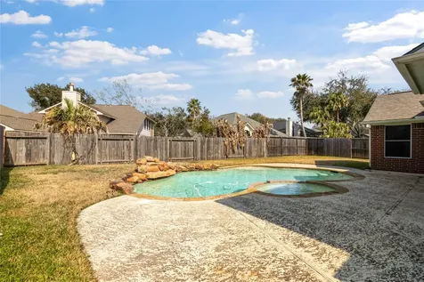 2135 Emerald Cove Drive League City TX 77573