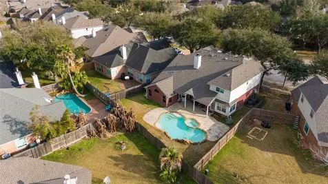 2135 Emerald Cove Drive League City TX 77573