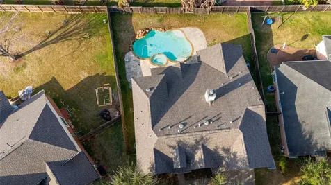 2135 Emerald Cove Drive League City TX 77573