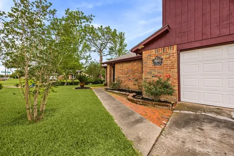 9534 Fuqua Street Houston TX 77075