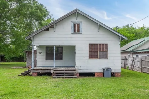 818 Marion Street Port Neches TX 77651