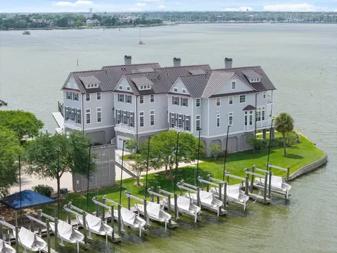2447 Lakewood Pointe Seabrook TX 77586
