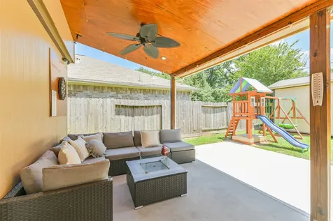 11935 Belle Court Pinehurst TX 77362