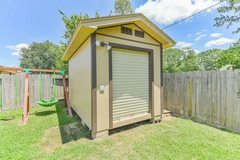 11935 Belle Court Pinehurst TX 77362
