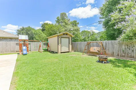 11935 Belle Court Pinehurst TX 77362