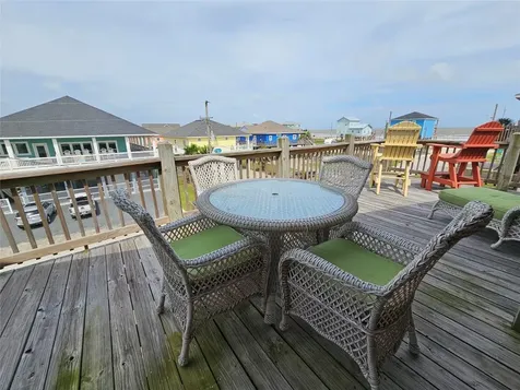 833 Kahla Drive Crystal Beach TX 77650