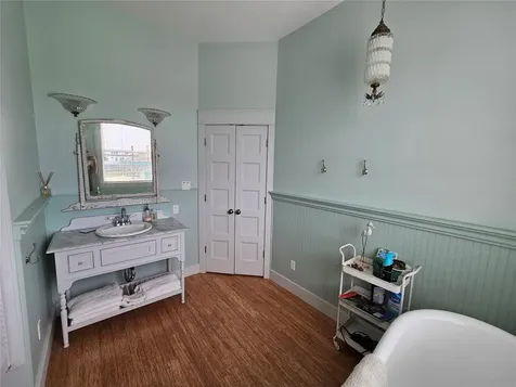 833 Kahla Drive Crystal Beach TX 77650