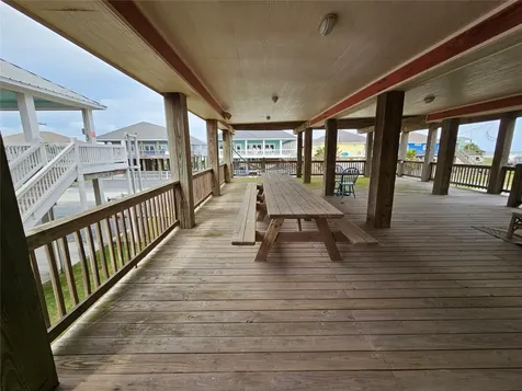 833 Kahla Drive Crystal Beach TX 77650
