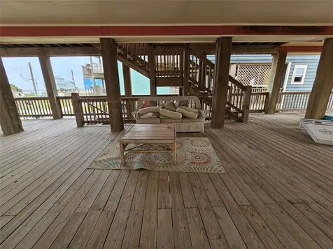 833 Kahla Drive Crystal Beach TX 77650
