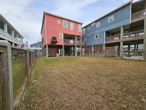 833 Kahla Drive Crystal Beach TX 77650