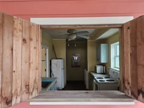833 Kahla Drive Crystal Beach TX 77650