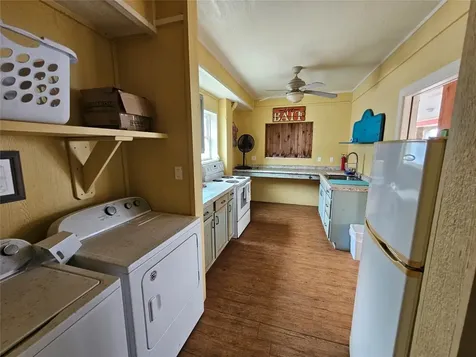 833 Kahla Drive Crystal Beach TX 77650