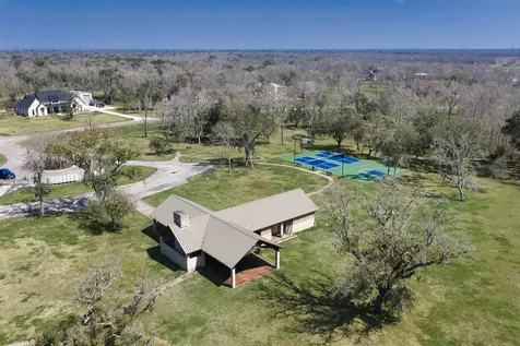 3018 Bayou View Court Richwood TX 77515