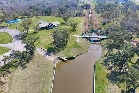 3018 Bayou View Court Richwood TX 77515