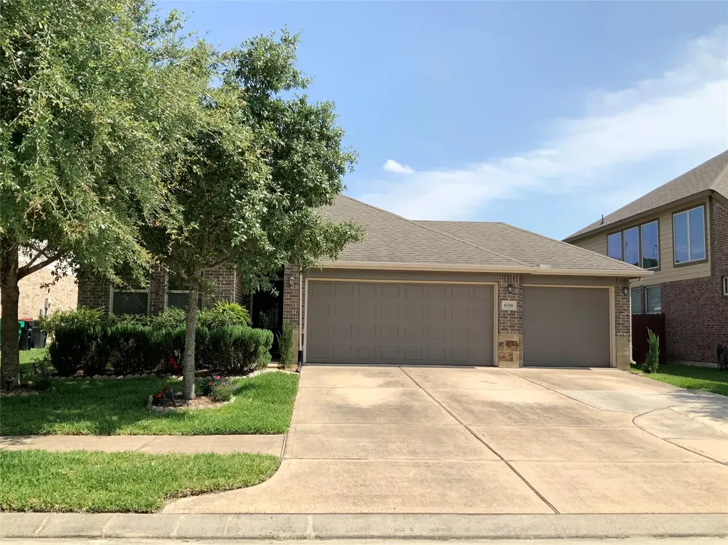 8338 Hunters Lodge Lane Baytown TX 77521