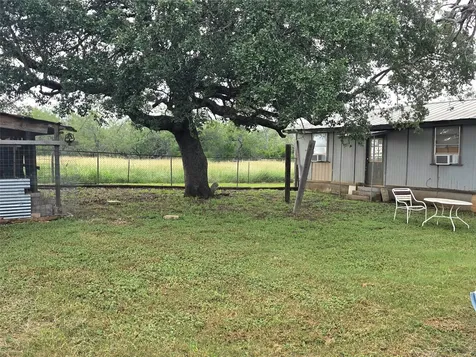 11088 Highway 97 W Highway Cost TX 78614