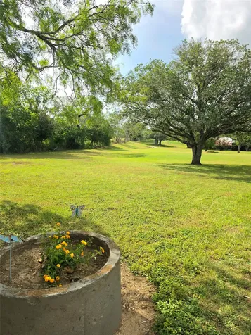 11088 Highway 97 W Highway Cost TX 78614
