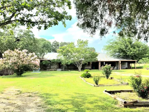11088 Highway 97 W Highway Cost TX 78614