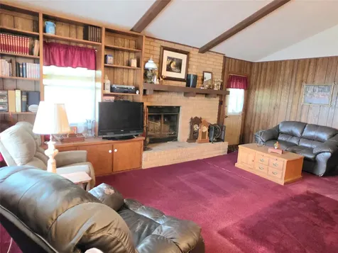 11088 Highway 97 W Highway Cost TX 78614