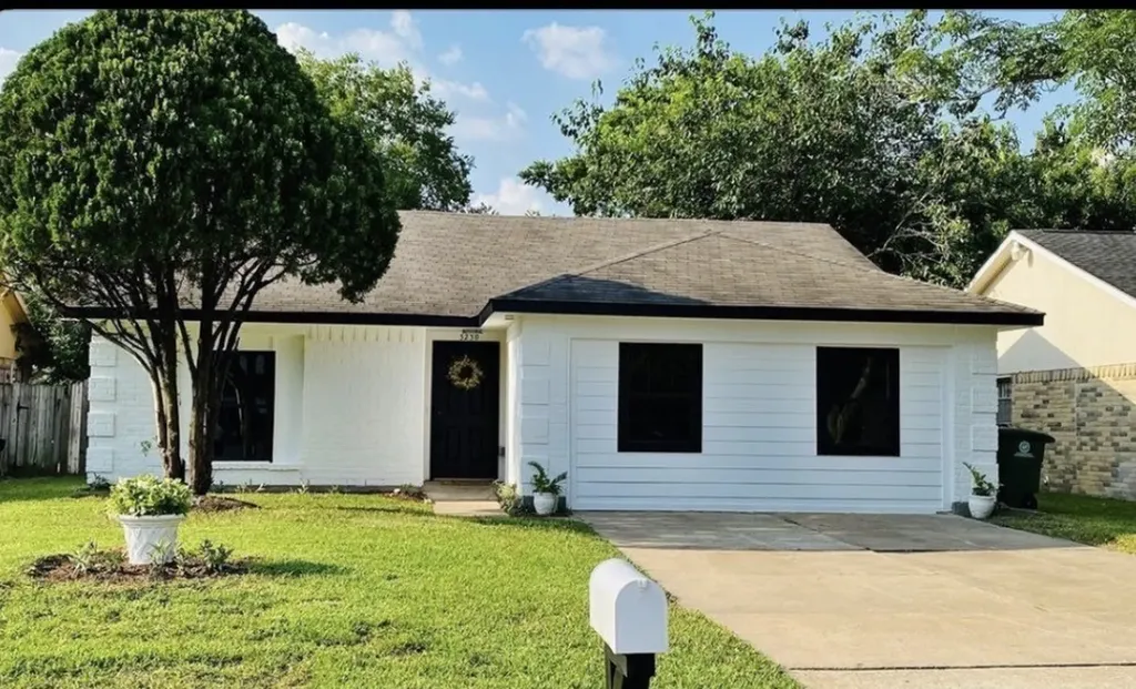 3230 Dragonwick Drive Houston TX 77045