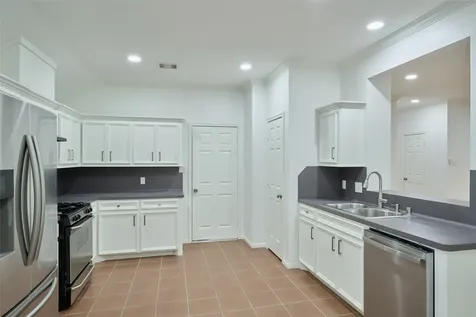 811 Mark Anthony Street New Caney TX 77357