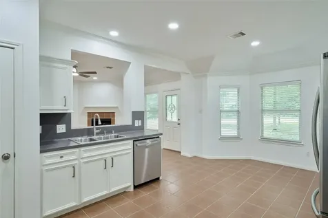 811 Mark Anthony Street New Caney TX 77357