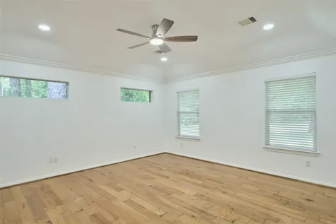 811 Mark Anthony Street New Caney TX 77357