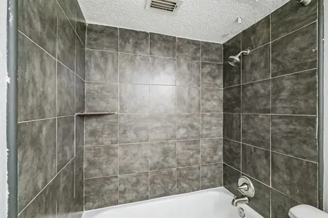 3100 Jeanetta Street 1305 Houston TX 77063