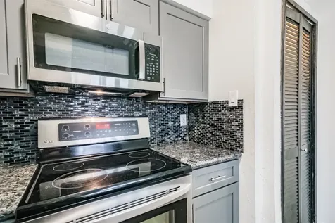 3100 Jeanetta Street 1305 Houston TX 77063