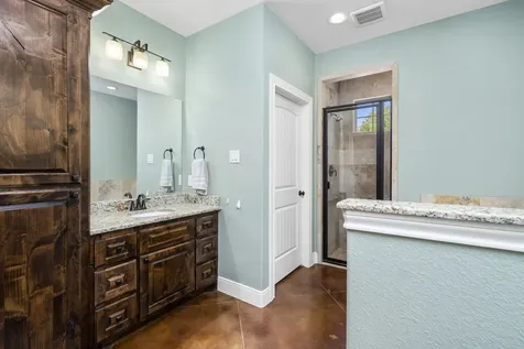 20585 Sh 146 N Liberty TX 77575