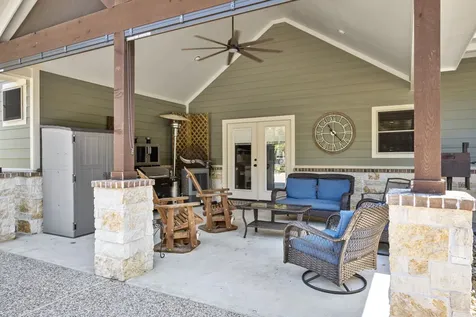 20585 Sh 146 N Liberty TX 77575