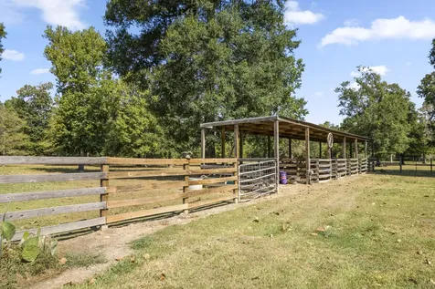 20585 Sh 146 N Liberty TX 77575