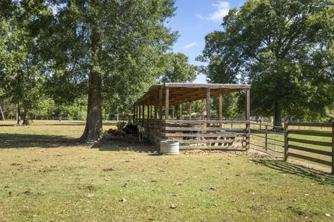 20585 Sh 146 N Liberty TX 77575