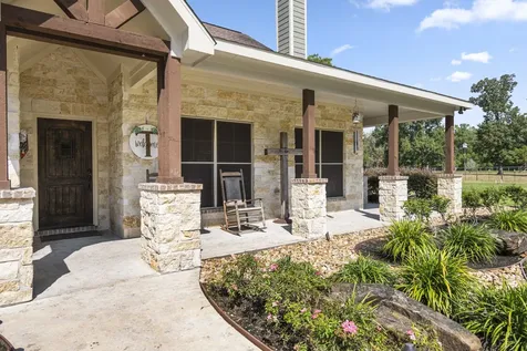 20585 Sh 146 N Liberty TX 77575